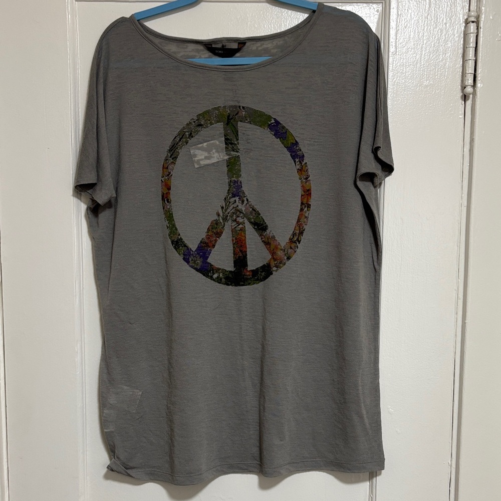 BCBGMaxAzria Gray Peace Sign Tee